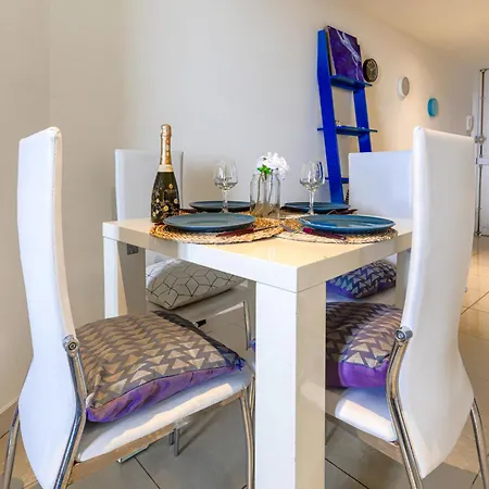 M-therese Promenade Anglais By Interhome *
